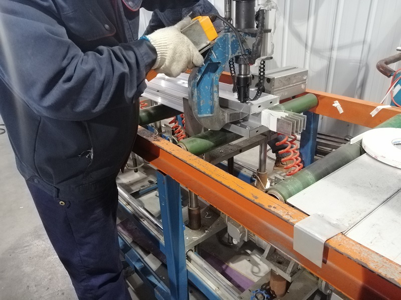 河南密集型叼嘿在线观看廠家講述製作叼嘿在线观看標準